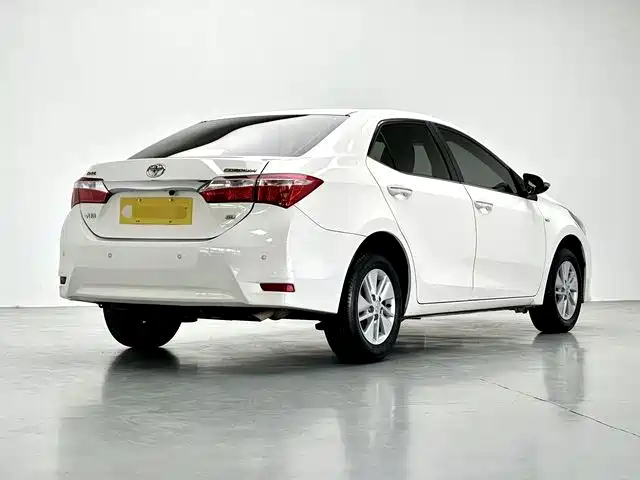 Toyota Corolla 2015 — фото 9