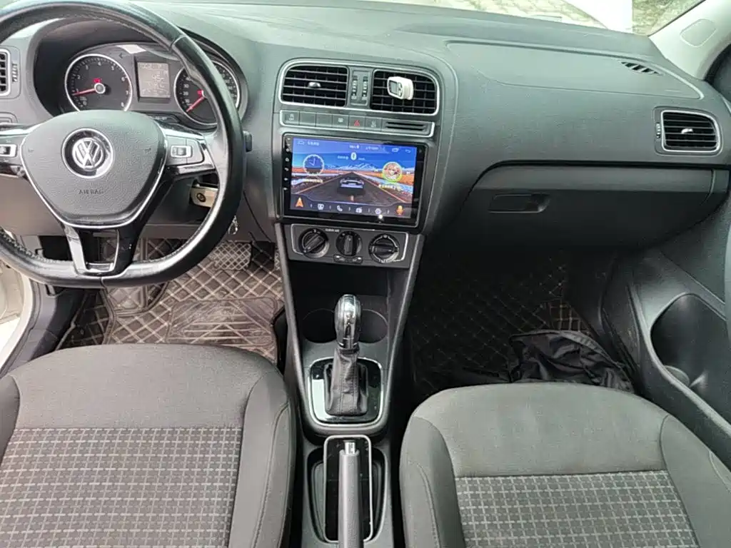 Volkswagen Polo 2019 — фото 13