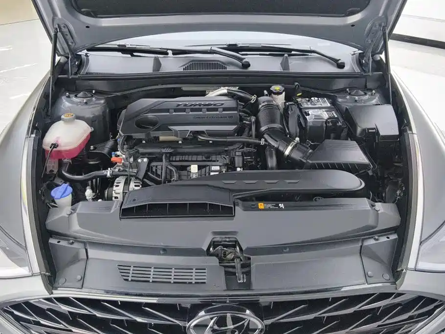 Hyundai Sonata 2022 — фото 10