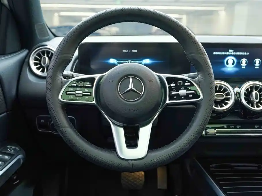 Mercedes-Benz GLB 2021 — фото 17