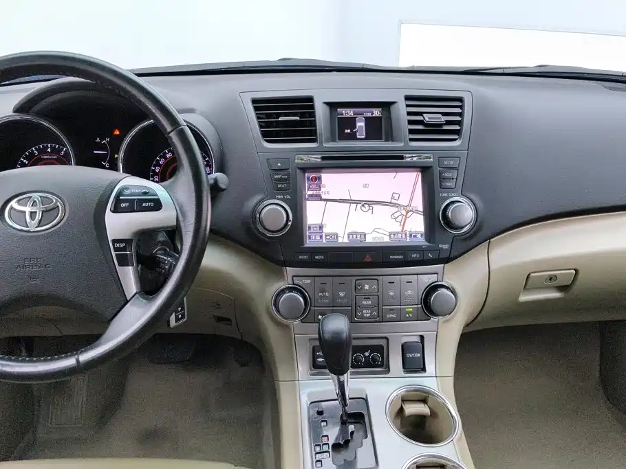 Toyota Highlander 2014 — фото 13