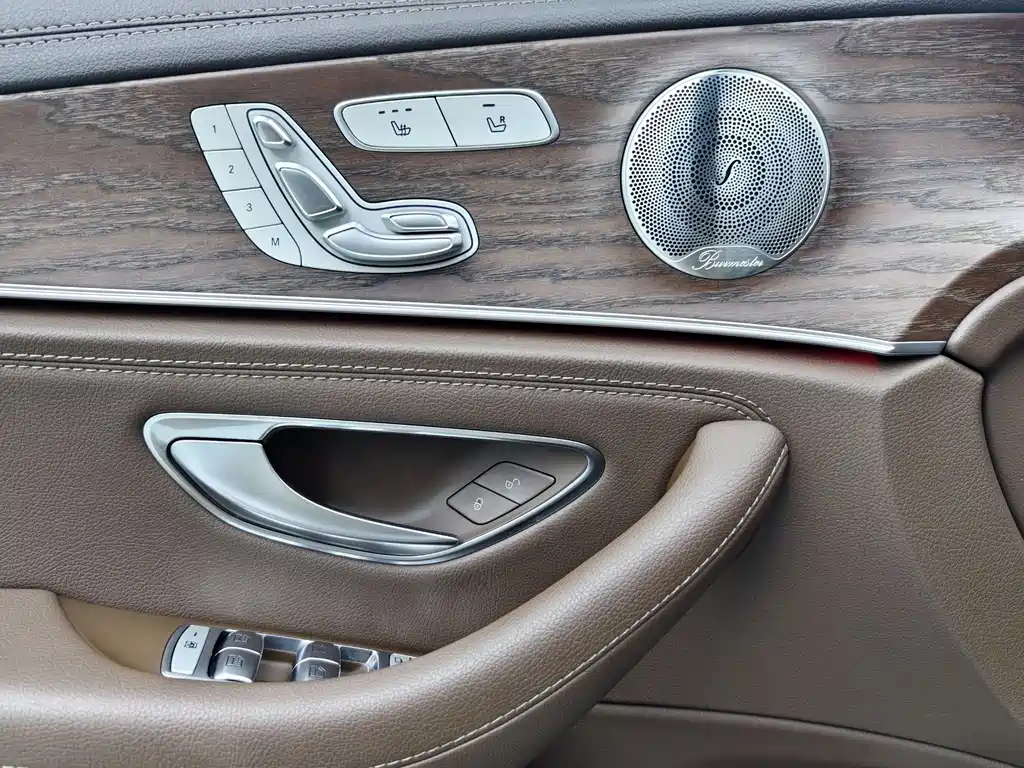 Mercedes-Benz E-Class 2021 — фото 4