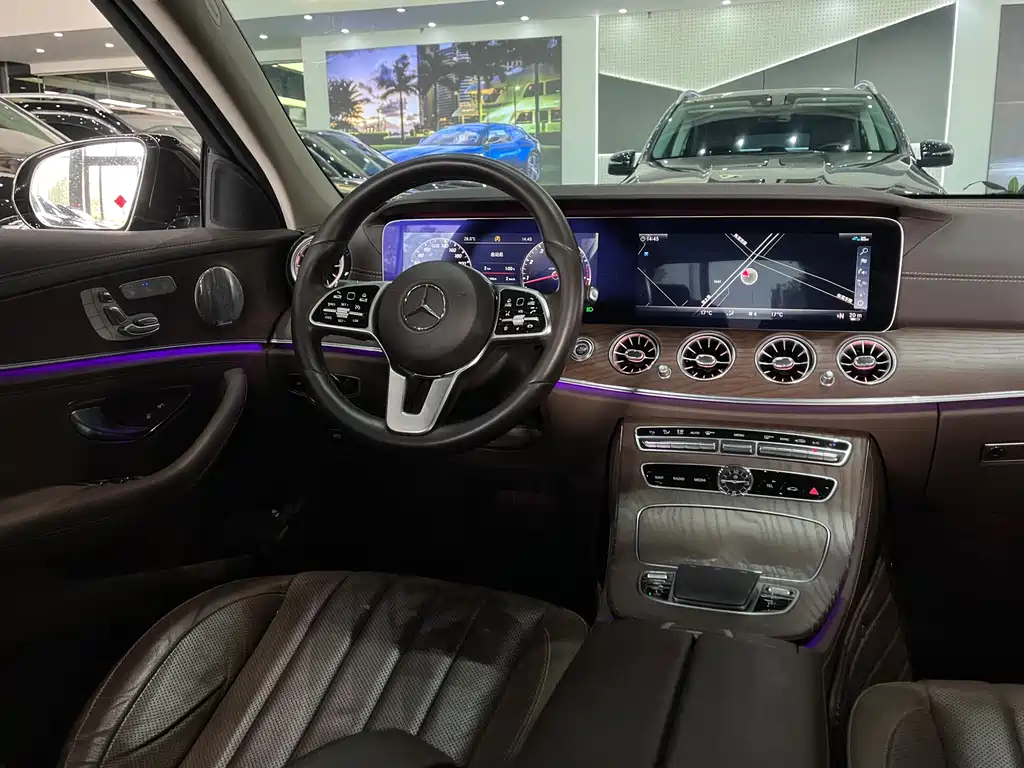 Mercedes-Benz E-Class 2020 — фото 14