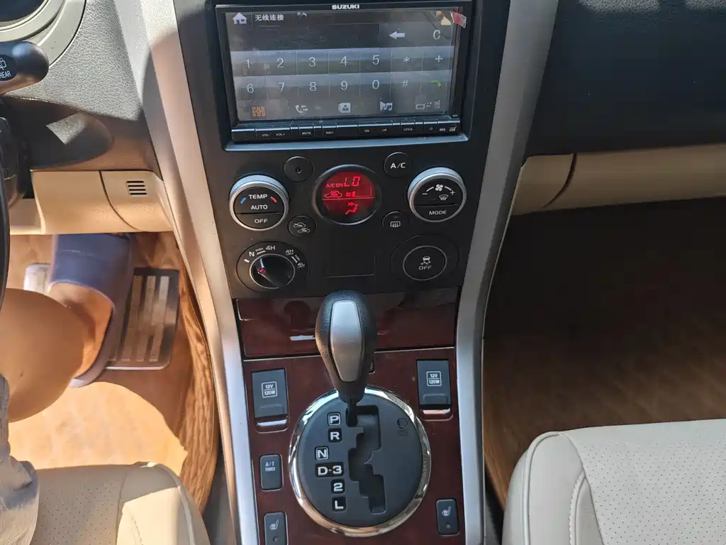 Suzuki Grand Vitara 2014