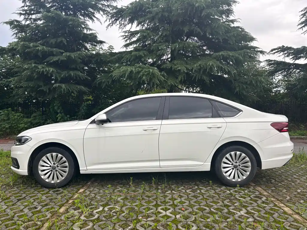 Volkswagen Lavida 2022