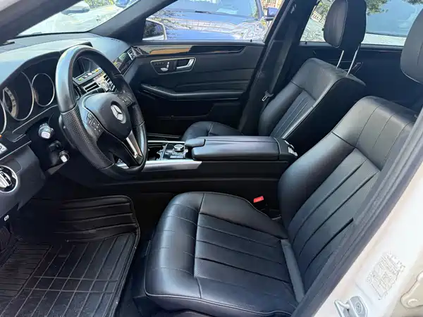Mercedes-Benz E-Class 2015