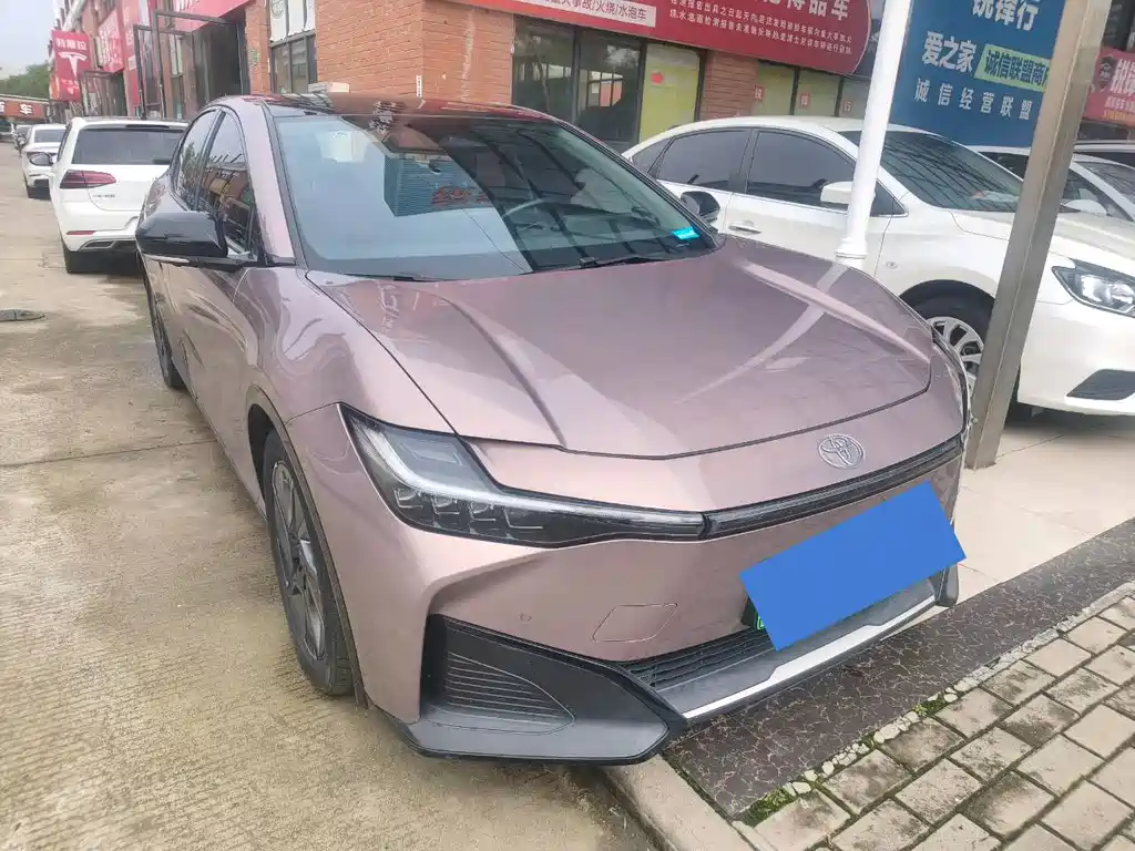 Toyota bZ3 2023