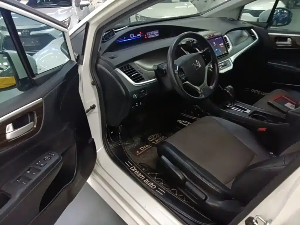 Honda Jade 2019 — фото 16