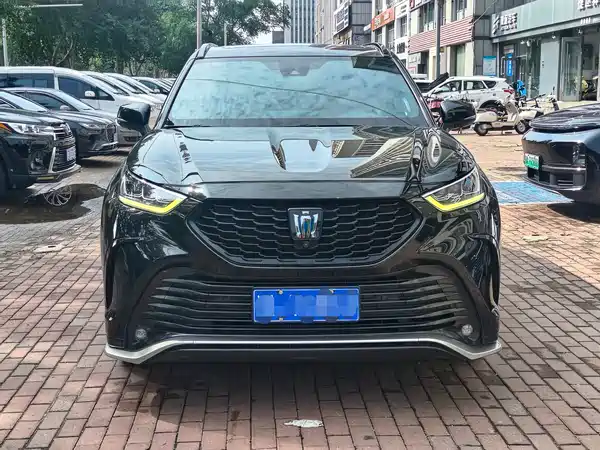 Toyota Crown Kluger 2022