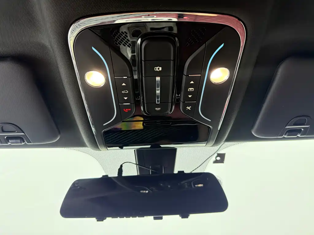 Jetour X70 PLUS 2023 — фото 17