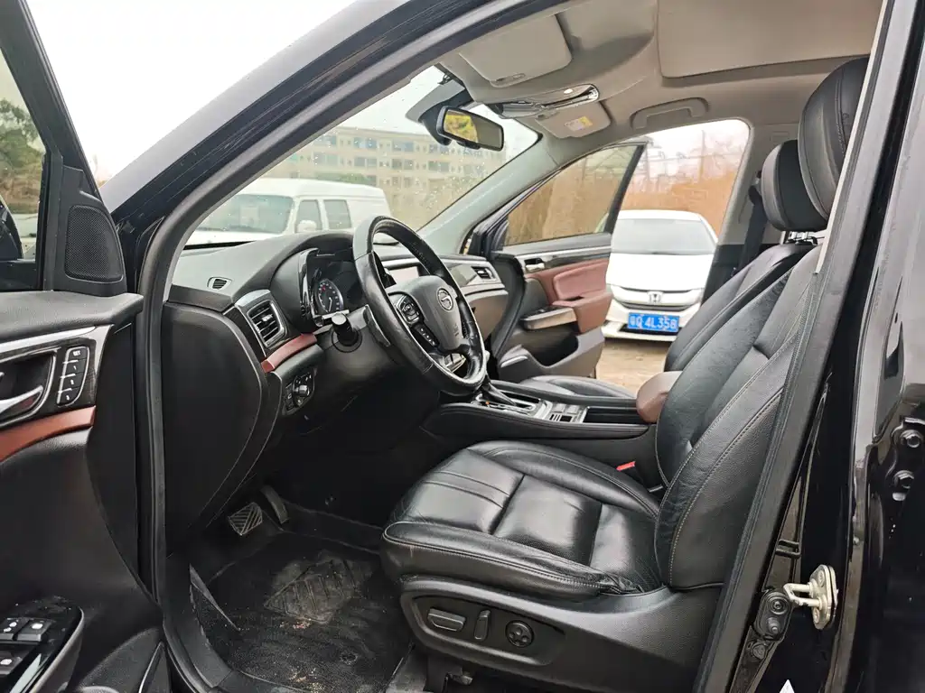 GAC Motor Trumpchi GS8 2018 — фото 8