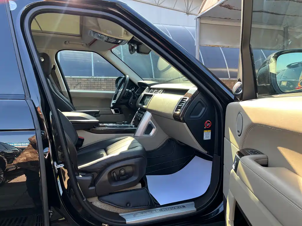 Land Rover Range Rover 2018 — фото 27