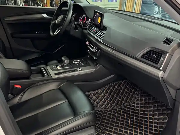 Audi Q5L 2019