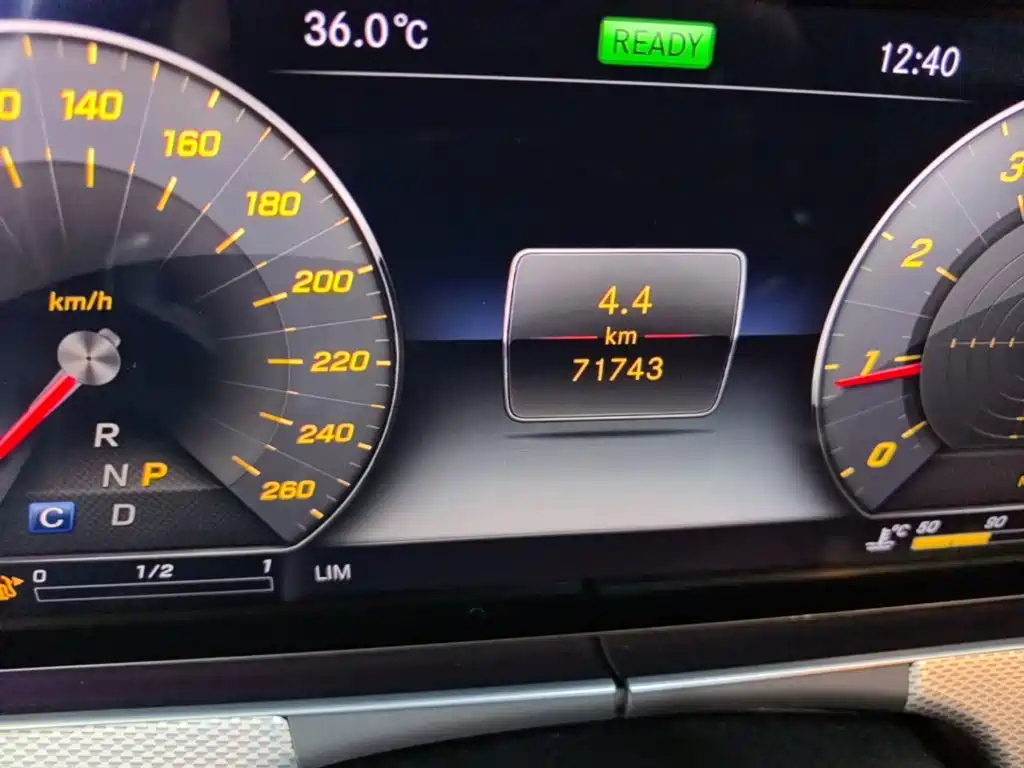 Mercedes-Benz E-Class 2020 — фото 19