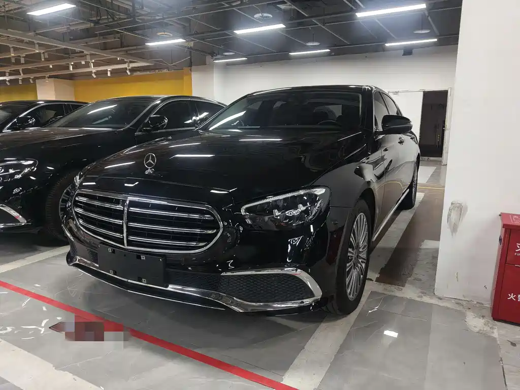 Mercedes-Benz E-Class 2023