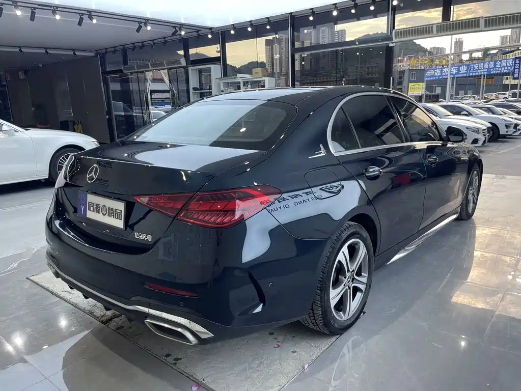 Mercedes-Benz C-Class 2021