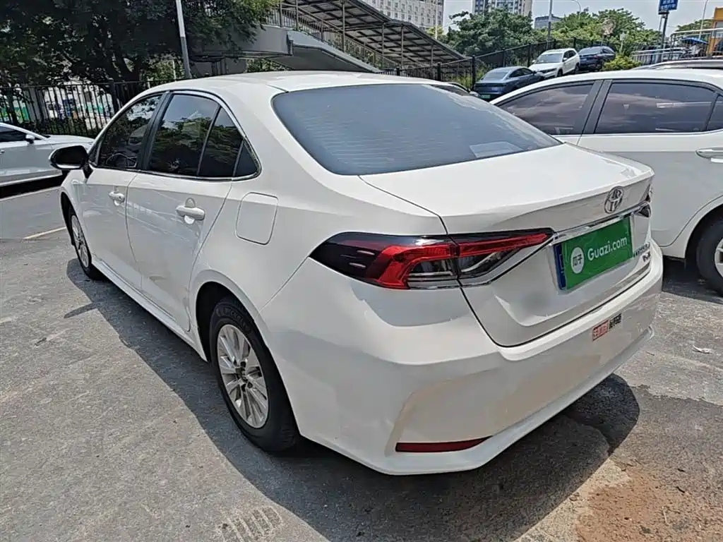 Toyota Corolla 2021 — фото 5