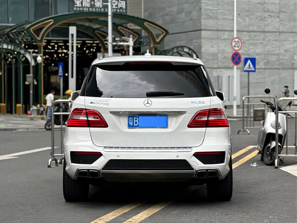 Mercedes-Benz M-Class AMG 2015 — фото 19