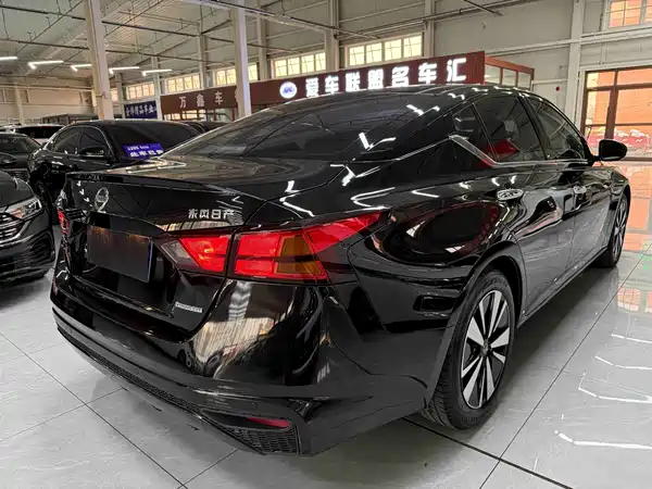 Nissan Teana 2021