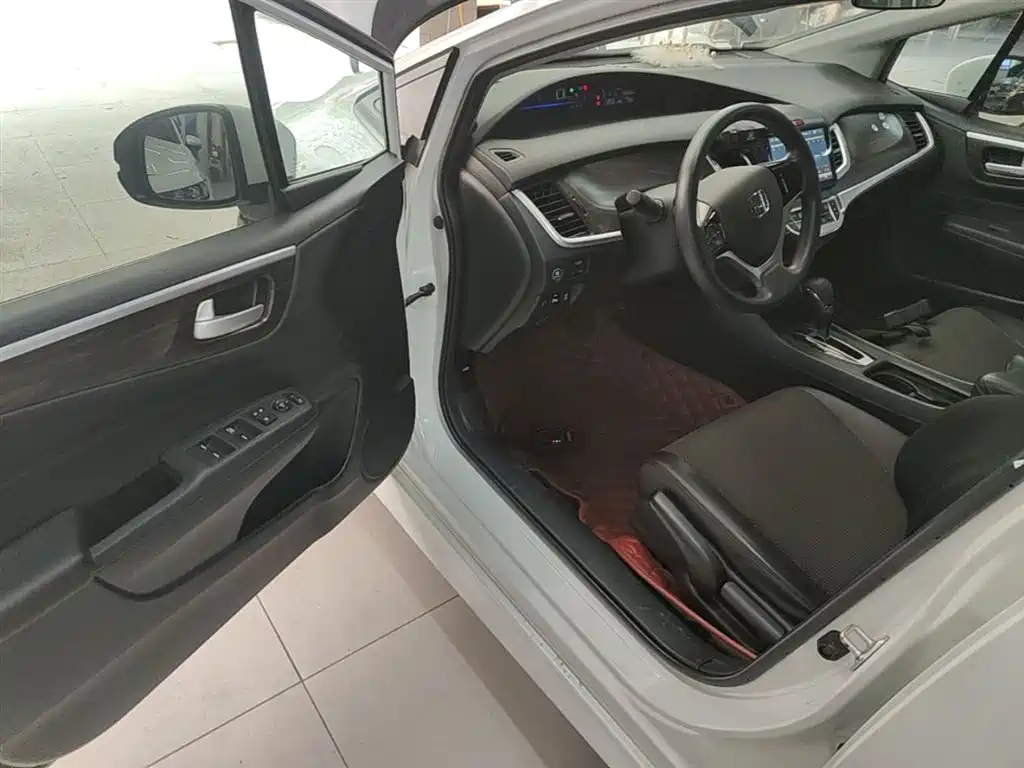 Honda Jade 2020 — фото 16