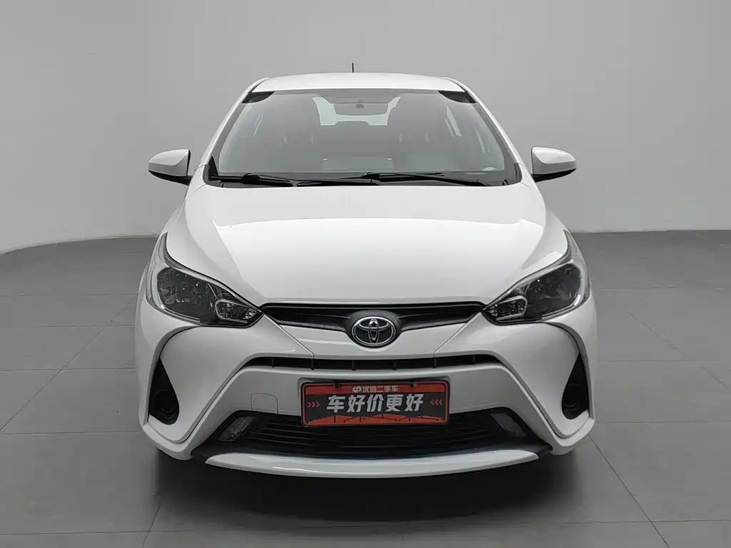 Toyota Yaris L 2019 — фото 3