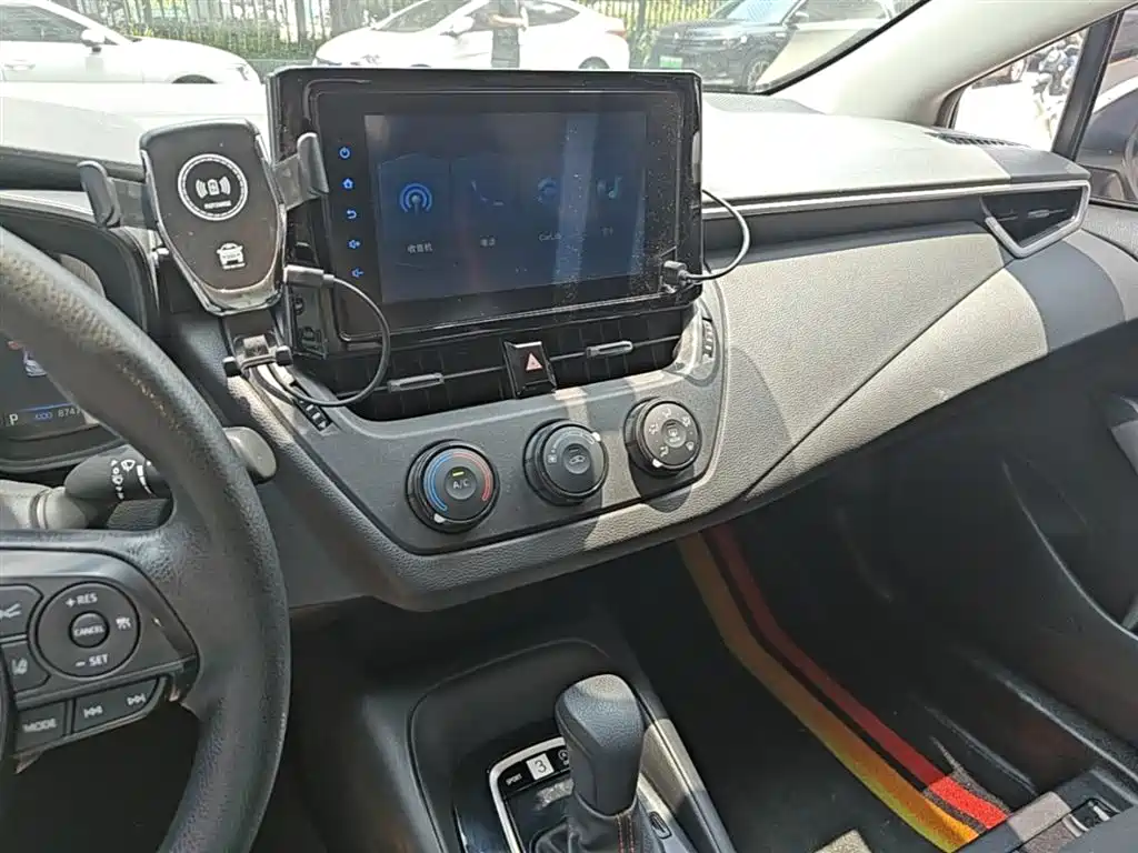 Toyota Corolla 2021 — фото 13