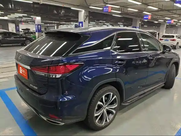 Lexus RX 2022