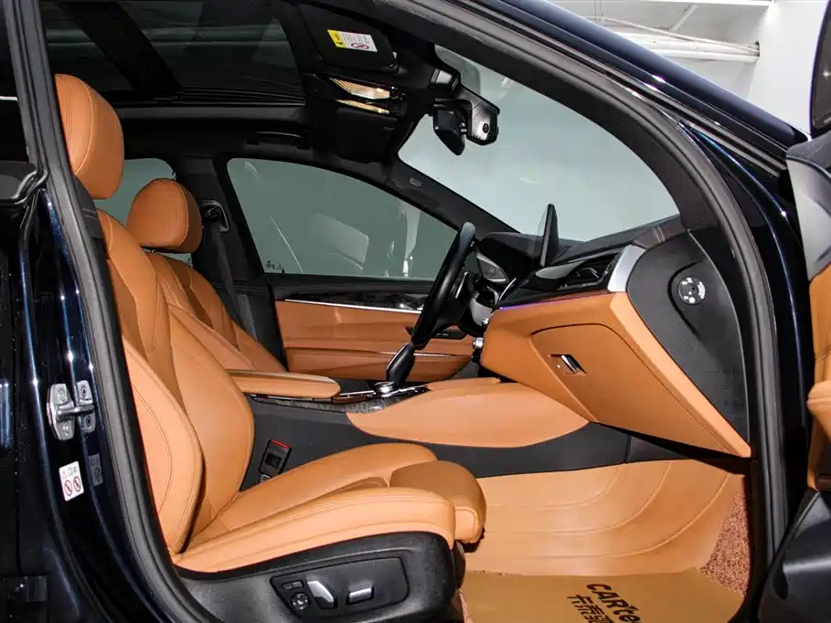 BMW 6 Series GT 2022 — фото 13