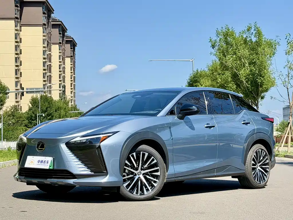 Lexus RZ 2023