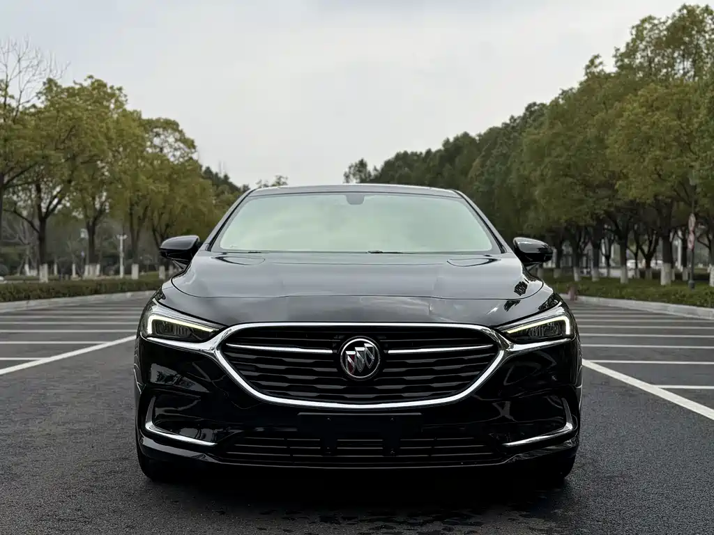 Buick LaCrosse 2021 — фото 1