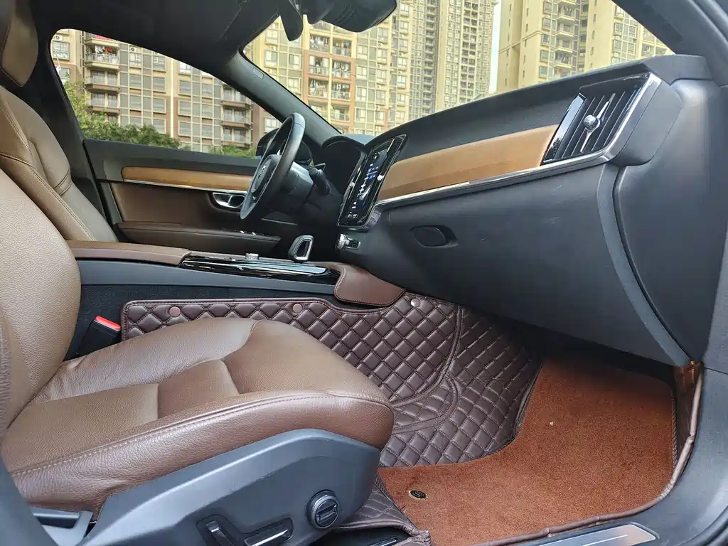 Volvo S90 PHEV 2023 — фото 10