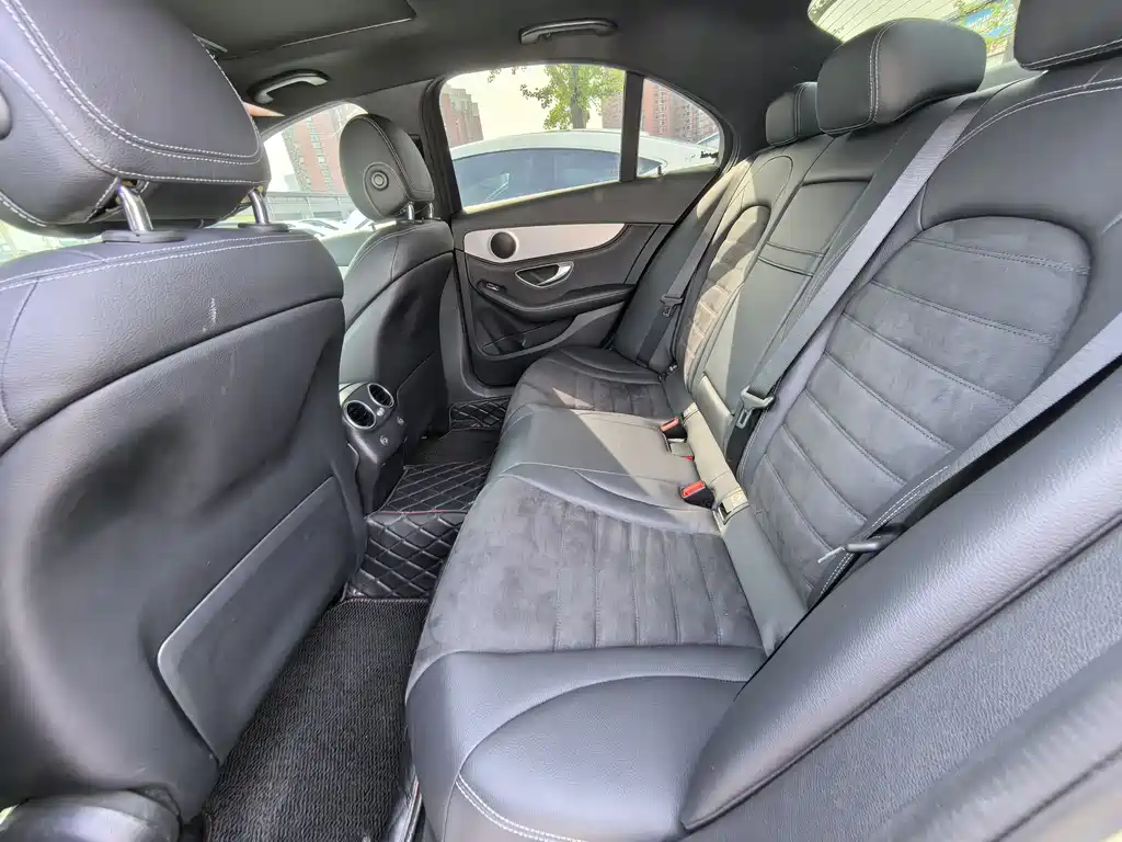 Mercedes-Benz C-Class 2018 — фото 9