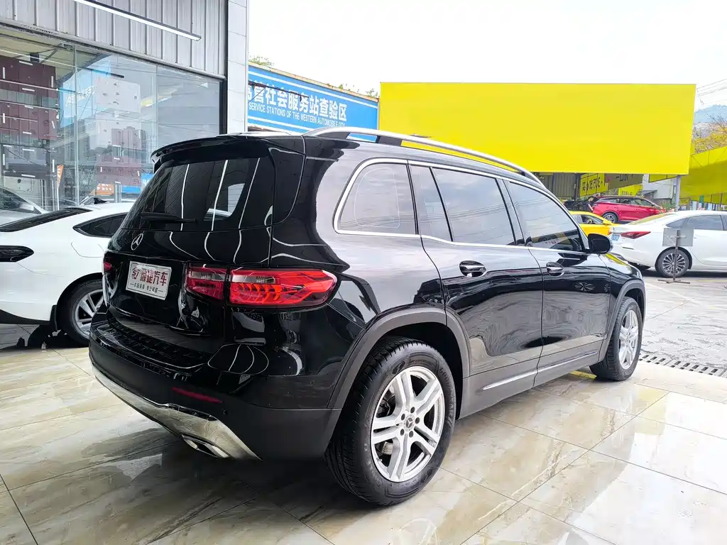 Mercedes-Benz GLB 2021 — фото 13