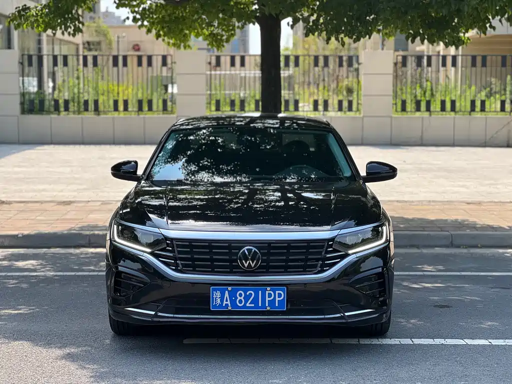 Volkswagen Passat 2022