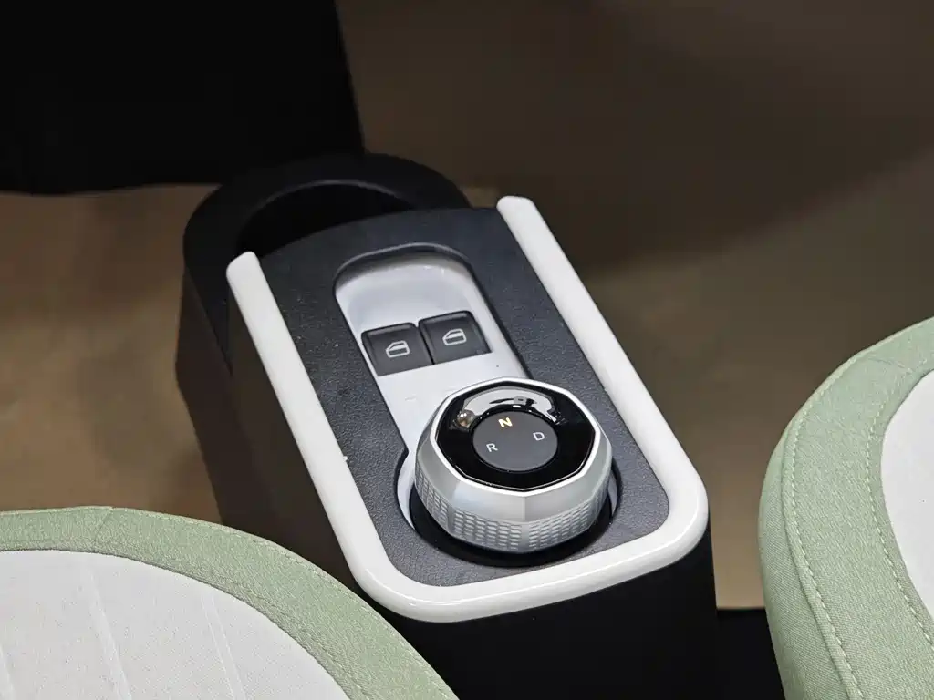 Geely Galaxy Panda 2026 — фото 18