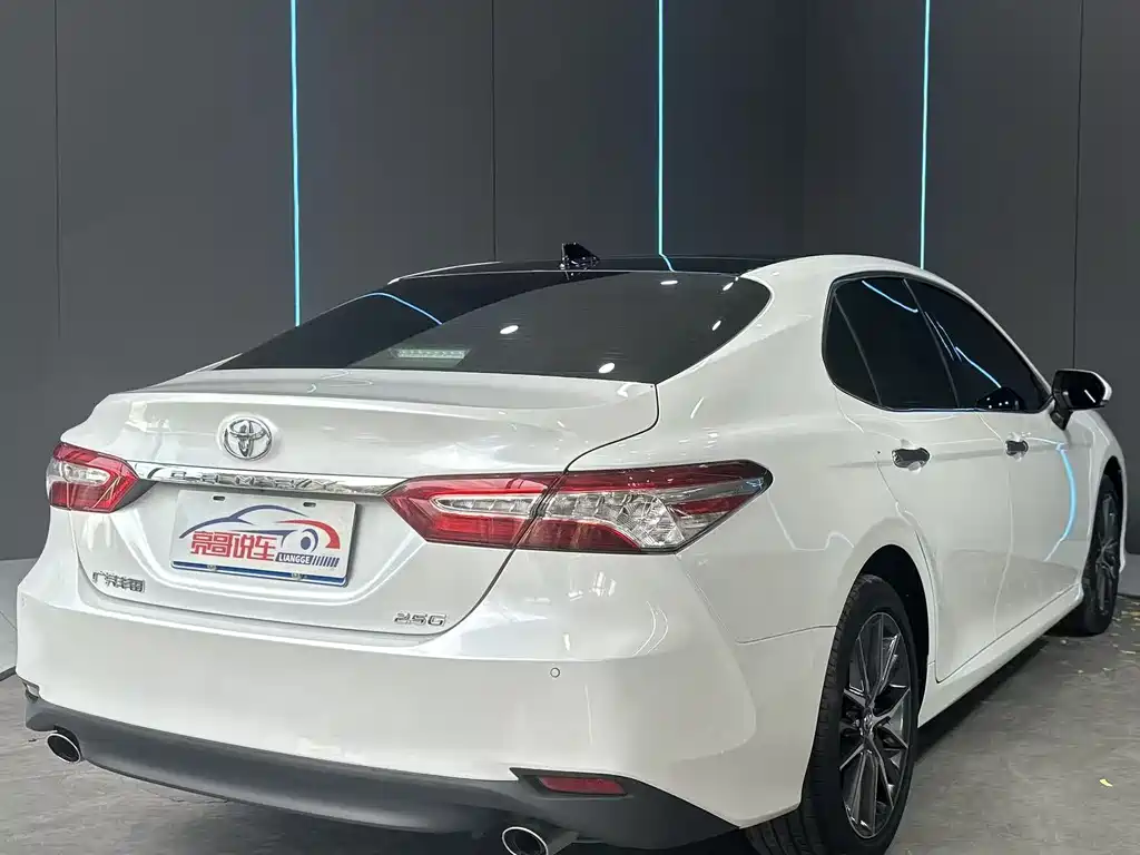 Toyota Camry 2022