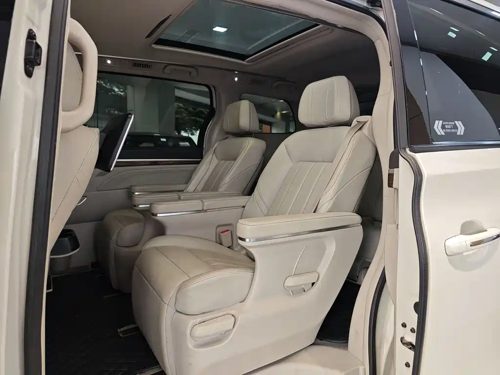 GAC Motor Trumpchi M8 2018 — фото 22