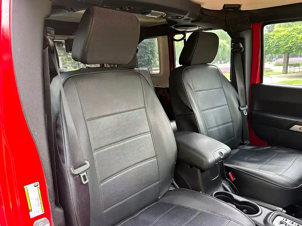 Jeep Wrangler 2014 — фото 19