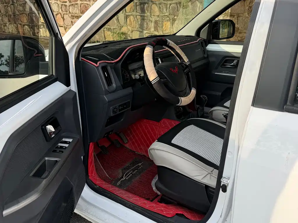 Wuling Journey 2021