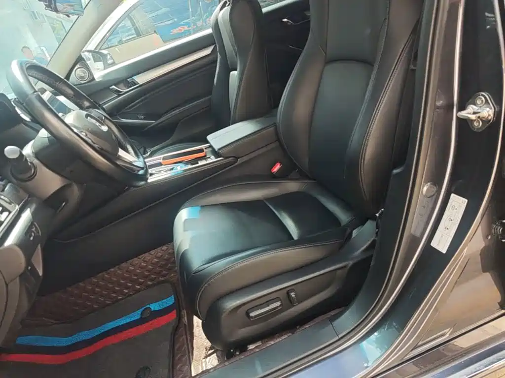 Honda Accord 2022 — фото 15