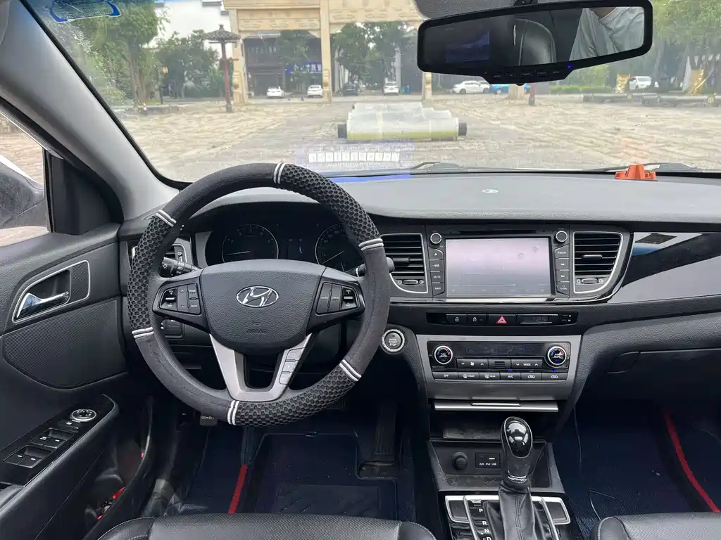 Hyundai Mistra 2014 — фото 12