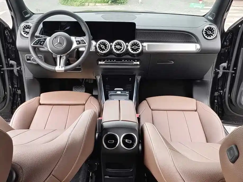 Mercedes-Benz EQB 2026 — фото 12
