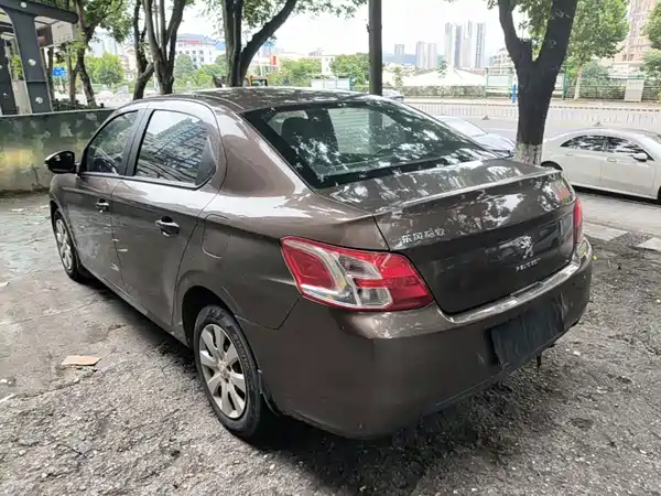 Peugeot 301 2014