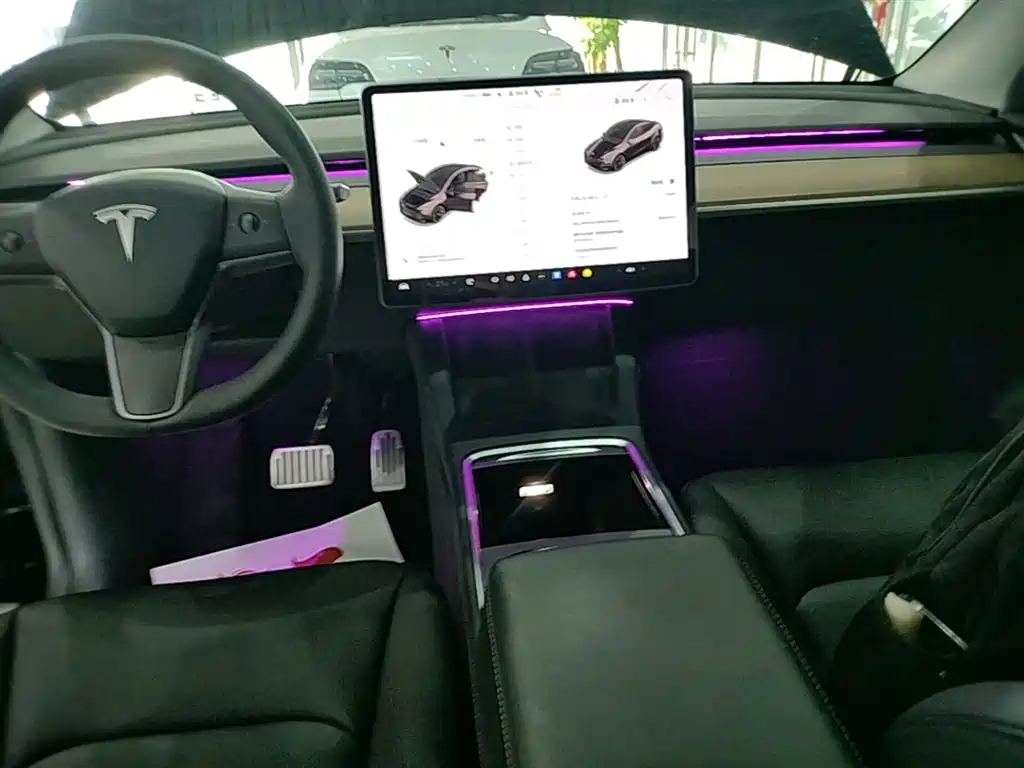 Tesla Model Y 2021 — фото 13
