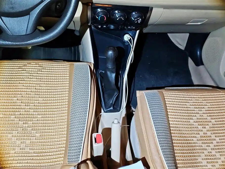 Toyota Vios 2015 — фото 16