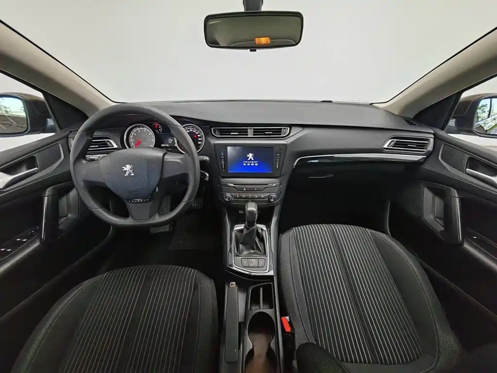 Peugeot 408 2014