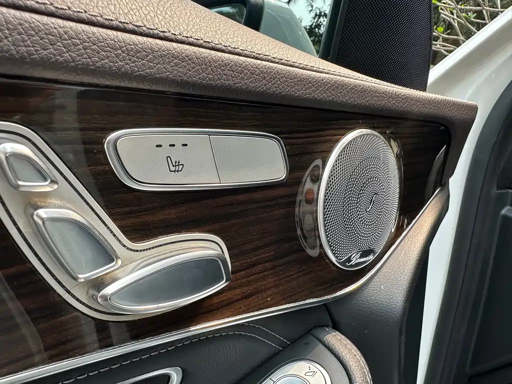 Mercedes-Benz GLC 2017 — фото 12