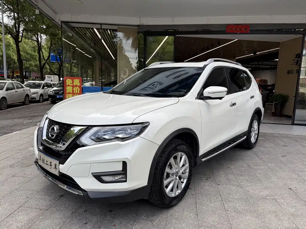 Nissan X-Trail 2020 — фото 1
