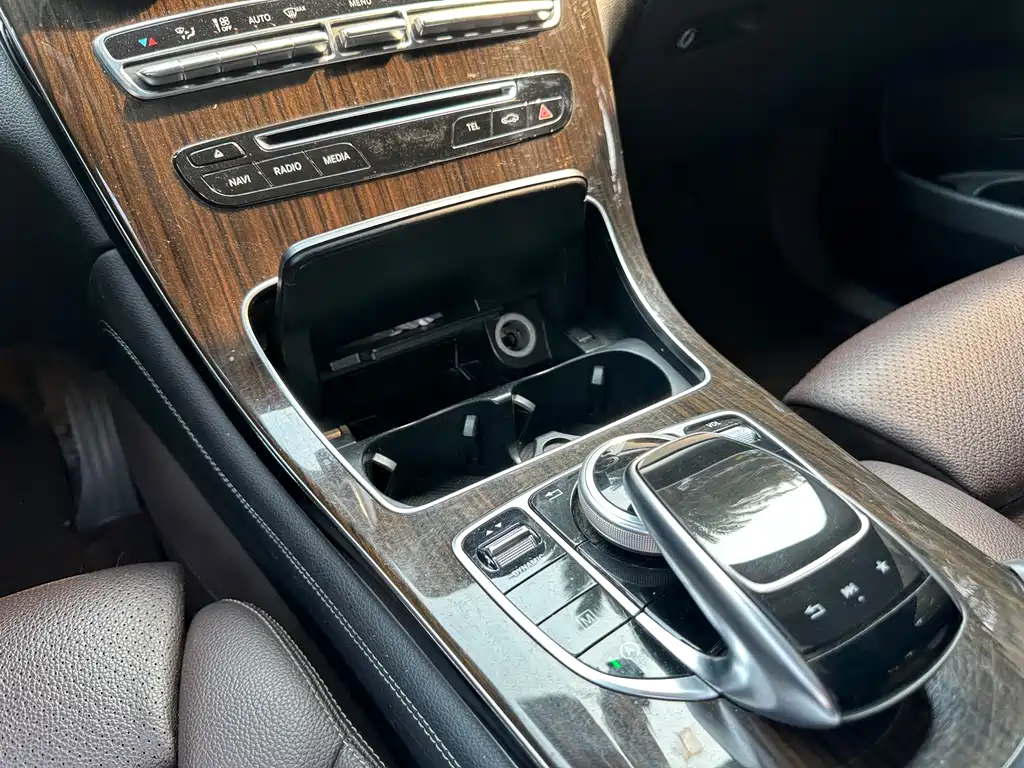 Mercedes-Benz GLC 2017 — фото 22