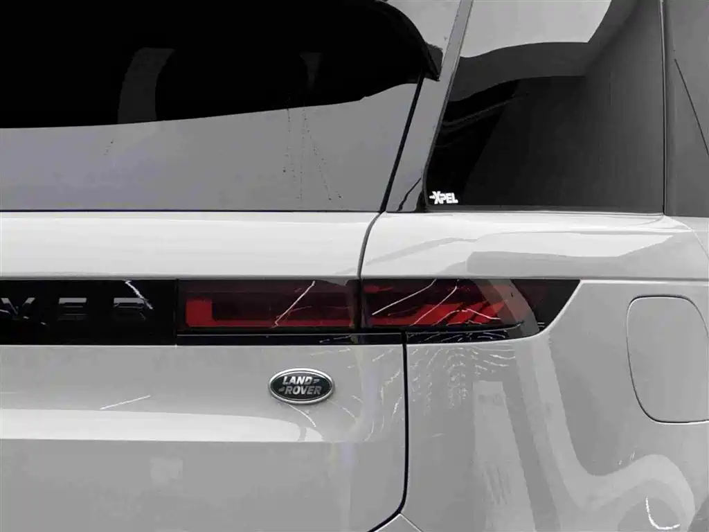 Land Rover Sport 2025 — фото 18